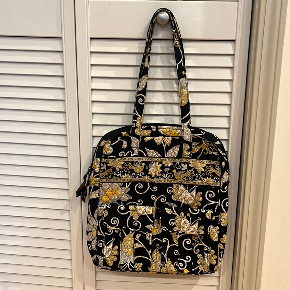 Vera Bradley Purse in great condition